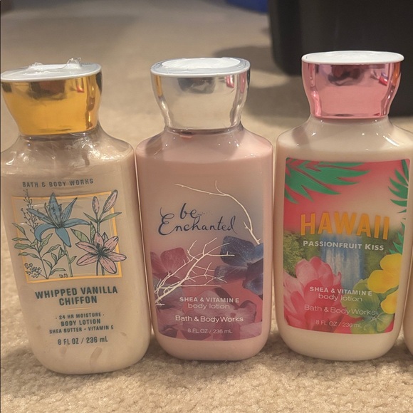 Bath & Body Works Body Lotion 5 bottles, all new, 3 sealed, never opened - Picture 3 of 4